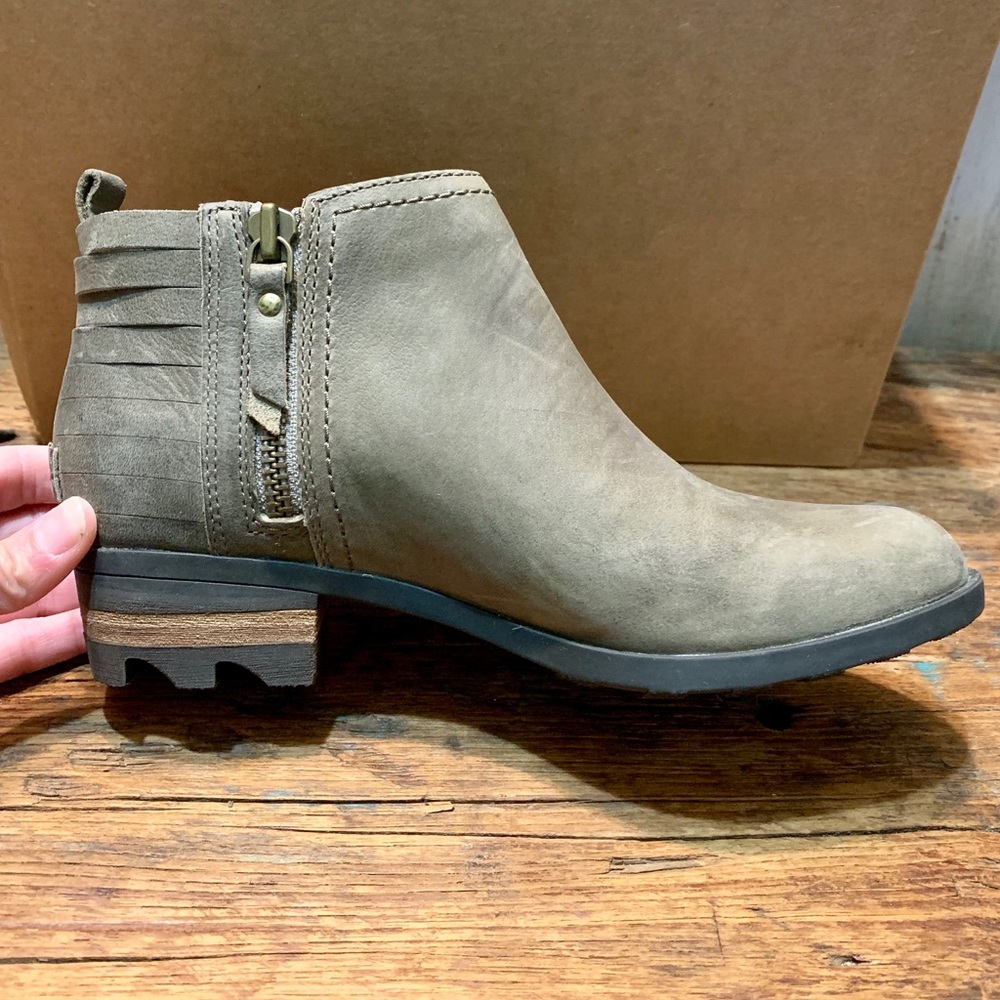 Sorel Lolla bootie